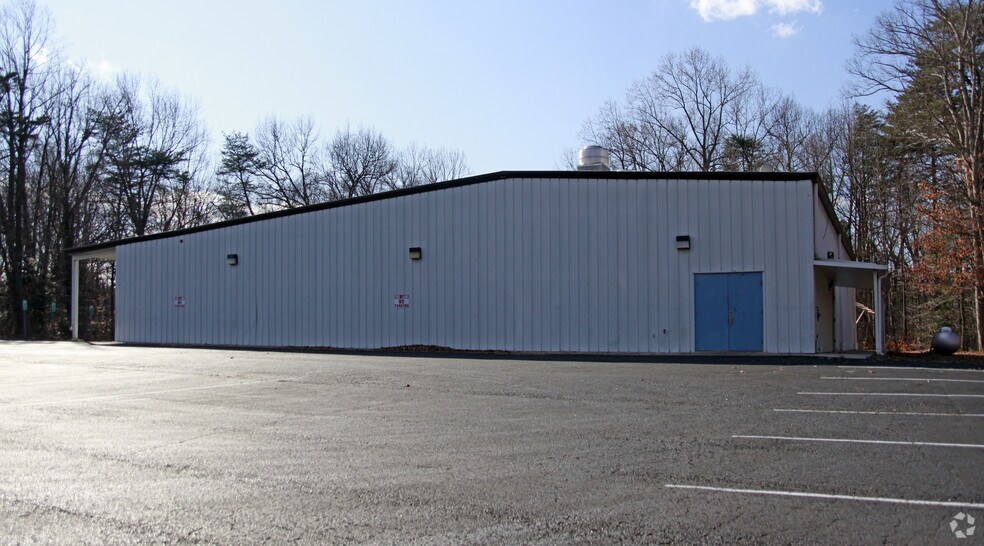 More Photos Of 13386 Telegraph Rd, Woodbridge Lodge Meeting Hall For Sale