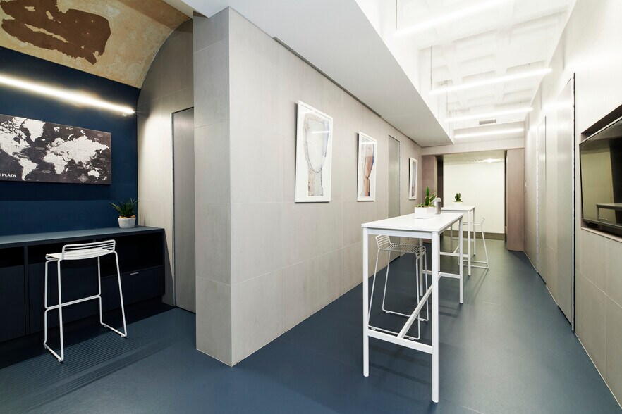 More Photos Of 866 United Nations Plz, New York Office For Lease