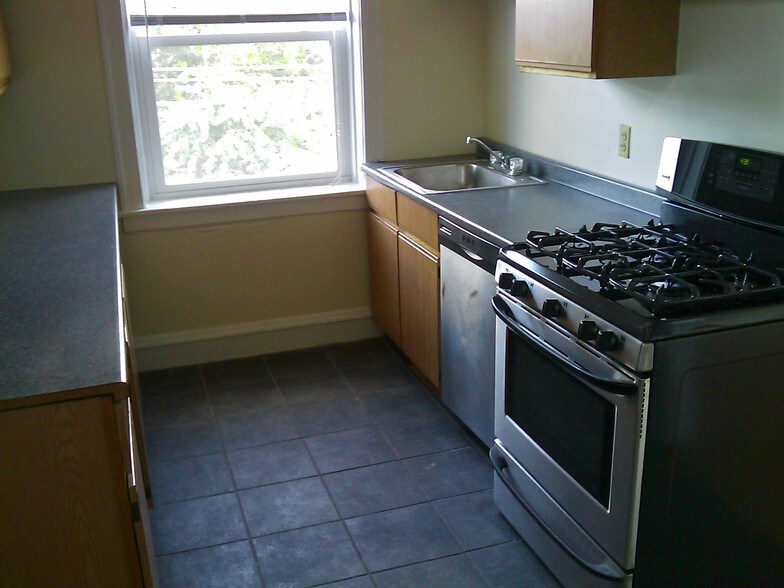 More Photos Of 7369-7379 N Damen Ave, Chicago Apartments For Sale