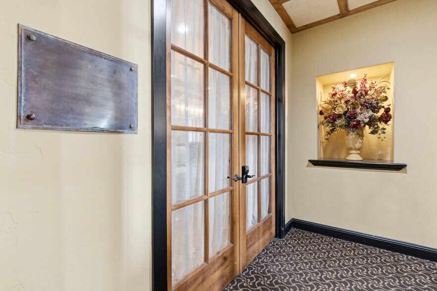 More Photos Of 1531 E Bradford Pky, Springfield Medical For Sale