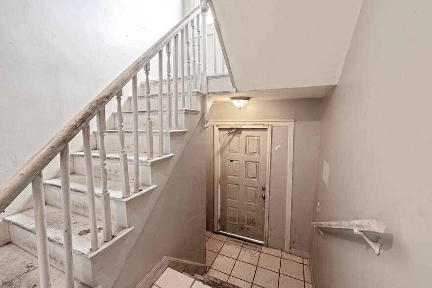 More Photos Of 397 Catherine St, Columbus Apartments For Sale