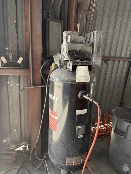 More Photos Of 7620 North Ave, Lemon Grove Service For Lease