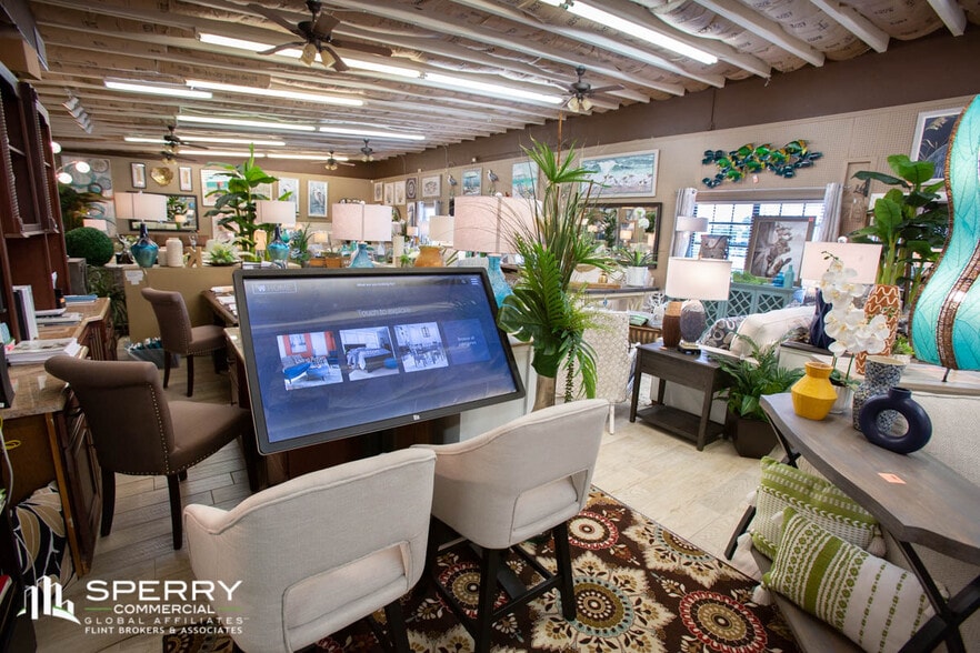 More Photos Of 27XX N Cocoa Blvd, Cocoa Freestanding For Sale