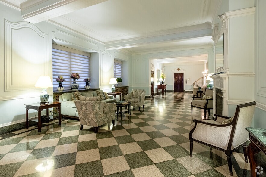 More Photos Of 1070 Park Ave, New York Apartments For Sale