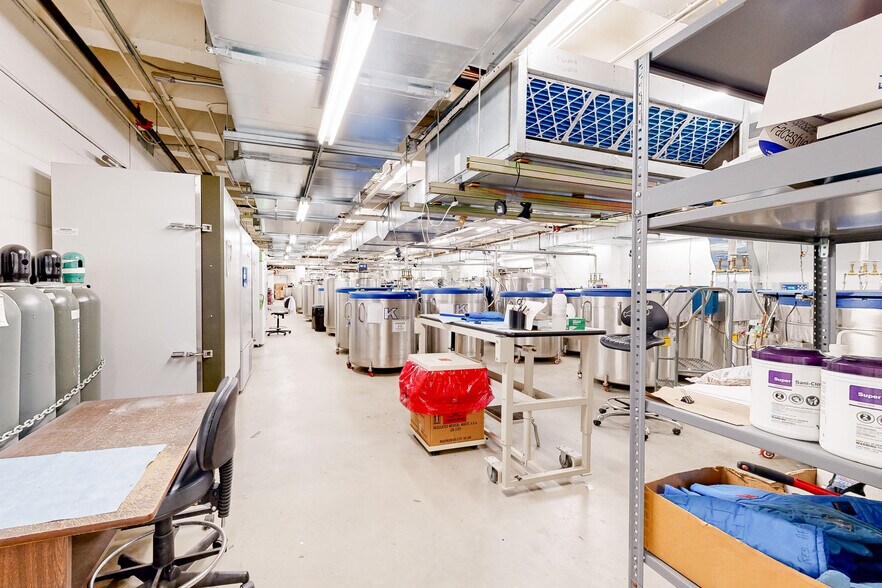 More Photos Of 959-961 Commonwealth Ave, Boston Storefront For Sale