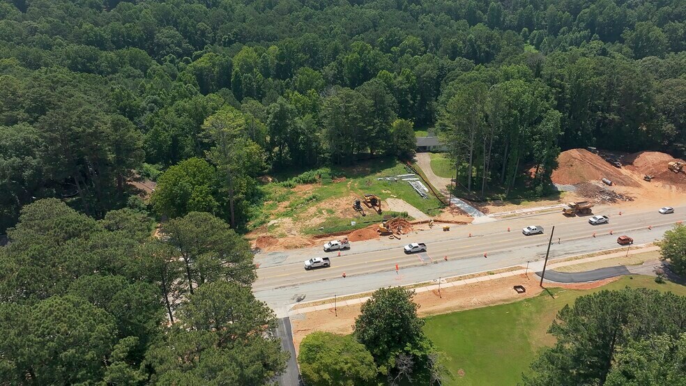 More Photos Of 3114 Holly Springs Pky, Canton General Retail For Lease