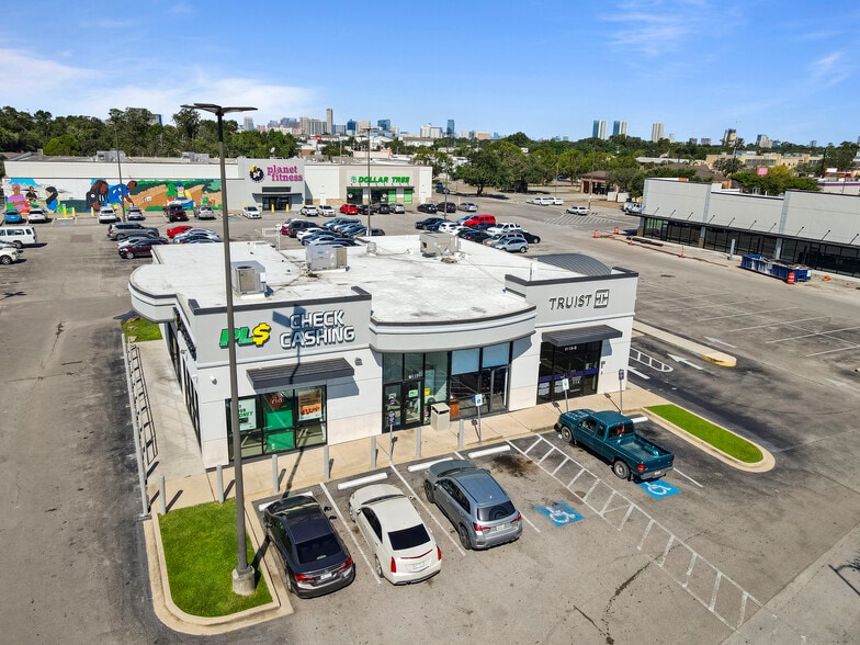 More Photos Of 6120 Scott St, Houston Unknown For Lease