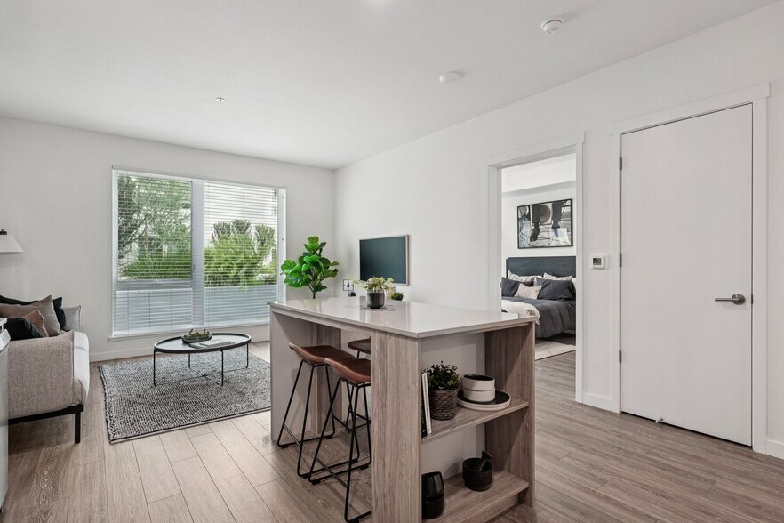 More Photos Of 1010 11th St, Sacramento Apartments For Lease