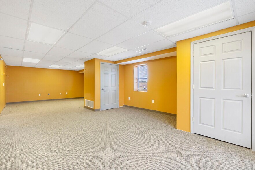 More Photos Of 771 E HWY 54, Camdenton Office For Sale