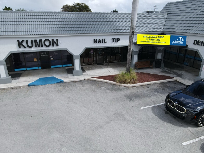 More Photos Of 11210-11300 Pines Blvd, Pembroke Pines Unknown For Lease