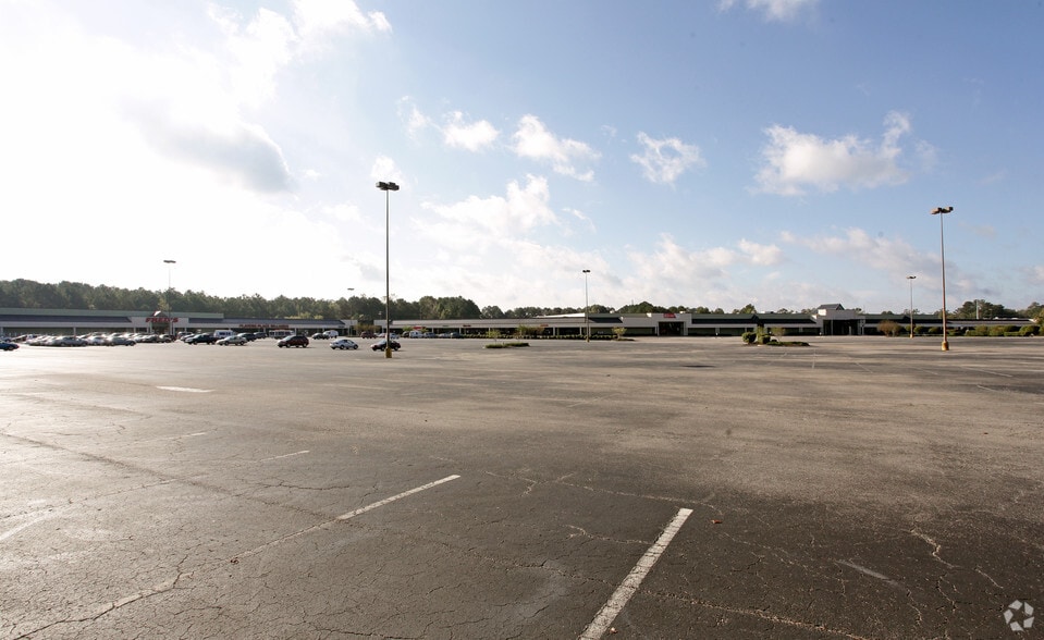 More Photos Of 5101 Ashley Phosphate Rd, North Charleston Unknown For Lease