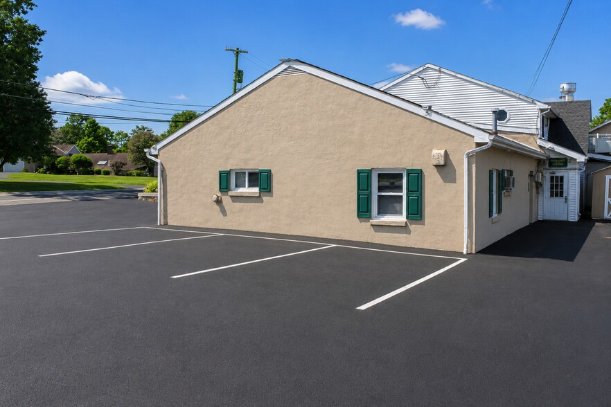 Primary Photo Of 2135 Bustard Rd, Lansdale Freestanding For Lease