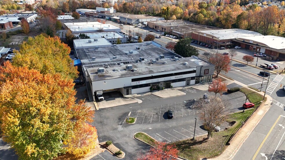 Primary Photo Of 2122 Freedom Dr, Charlotte Storefront Retail Office For Lease