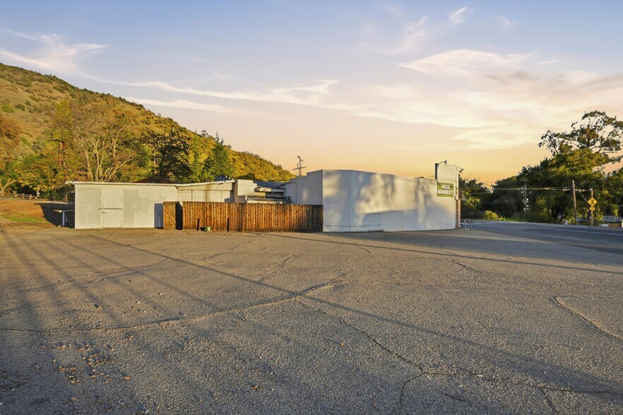 More Photos Of 3794 CA-20, Nice General Retail For Sale