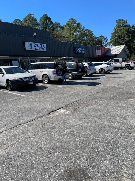 More Photos Of 9870 Lee Road 240, Phenix City General Retail For Lease