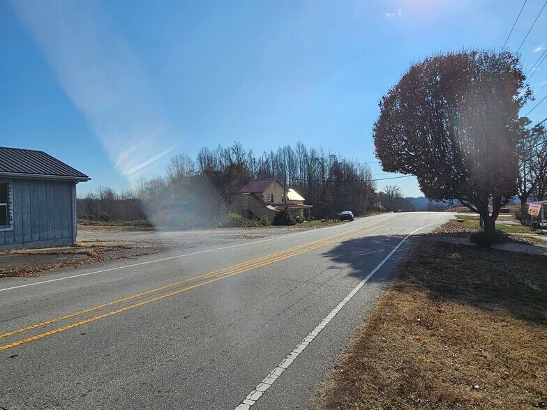 More Photos Of 2690 Old Richmond Road, Danville Office For Sale