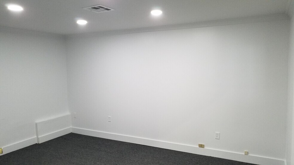 More Photos Of 11626-11632 Goldring Rd, Arcadia Warehouse For Lease