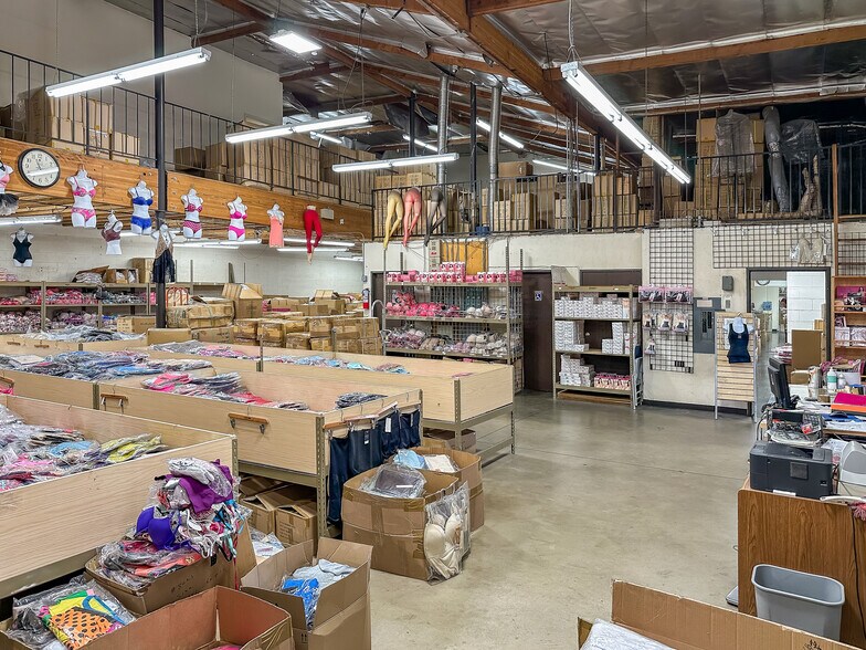 More Photos Of 760 E 14th Pl, Los Angeles Warehouse For Lease