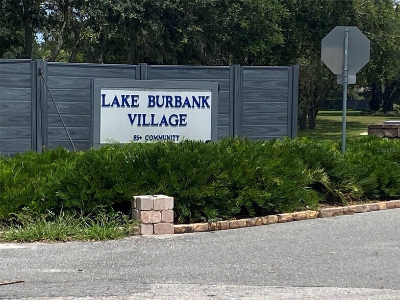 More Photos Of 2105 Bruce St, Lakeland Trailer Camper Park For Sale