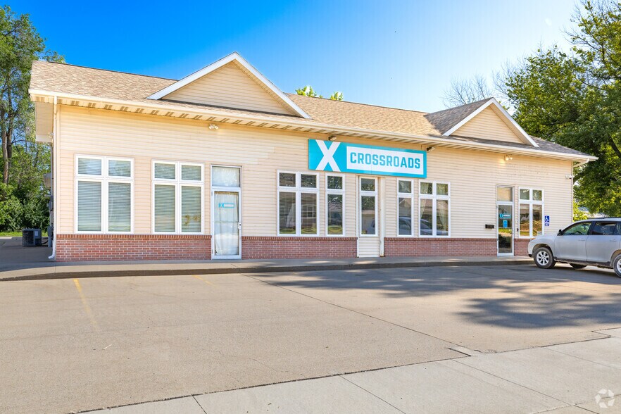 Primary Photo Of 405 E McLane St, Osceola Office For Sale