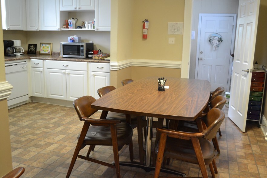 More Photos Of 1090 Boiling Springs Rd, Spartanburg Office For Sale