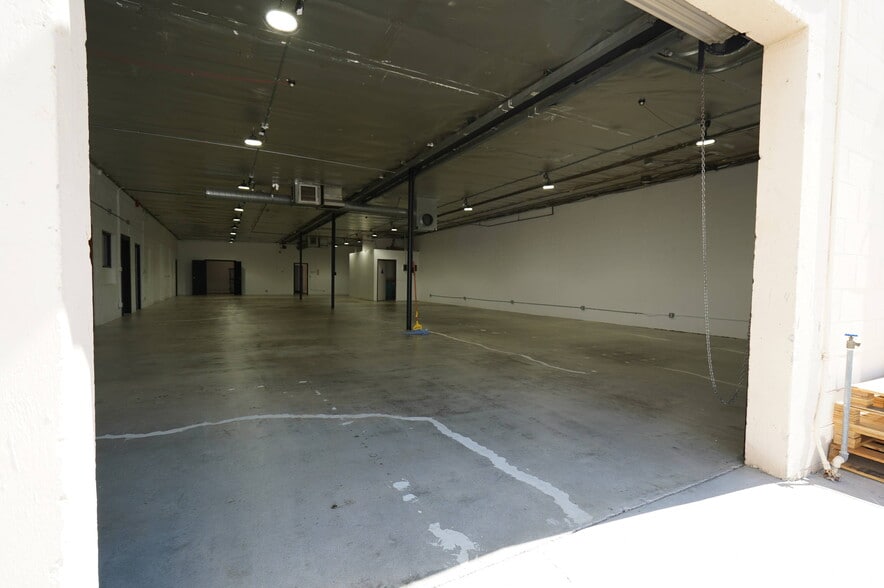 More Photos Of 144 E Santa Clara St, Arcadia Office For Lease