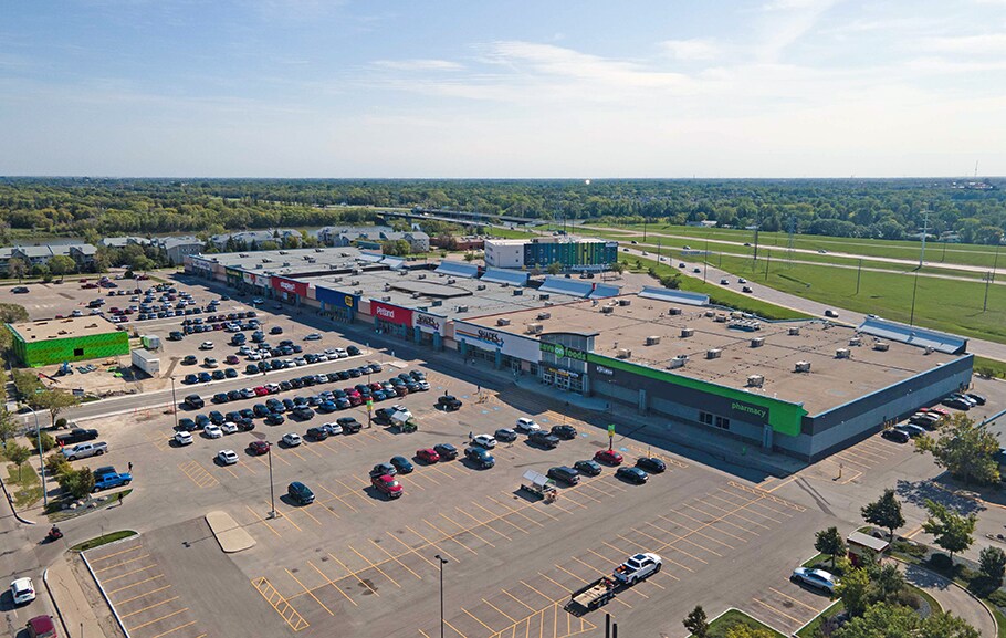 More Photos Of 1910 Pembina Hwy S, Winnipeg Freestanding For Lease