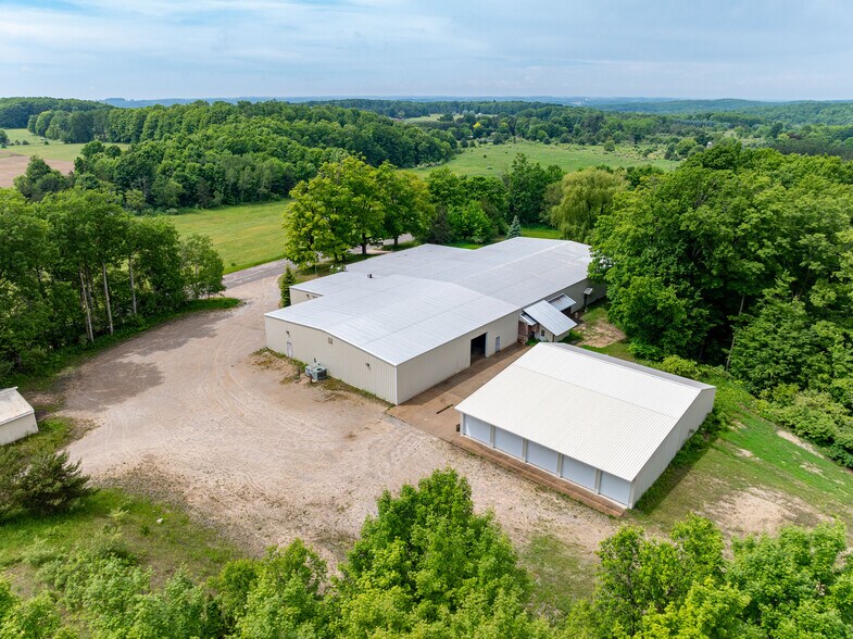 More Photos Of 3166 Muckle Rd, Central Lake Manufacturing For Lease