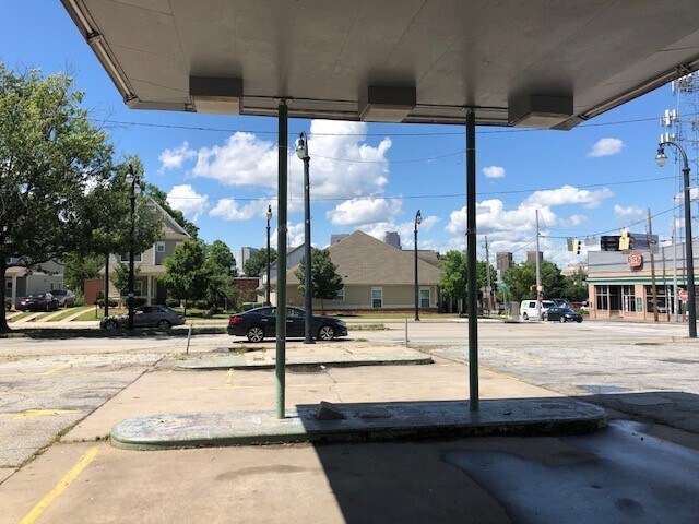 More Photos Of 669 Pryor St, Atlanta General Retail For Sale