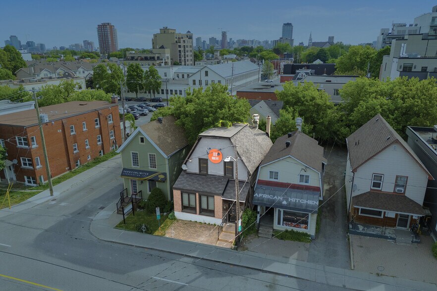 More Photos Of 79 Holland Ave, Ottawa Restaurant For Lease