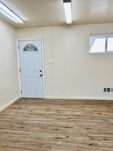 More Photos Of 2820 Broadmoor Ave, Concord Office For Sale