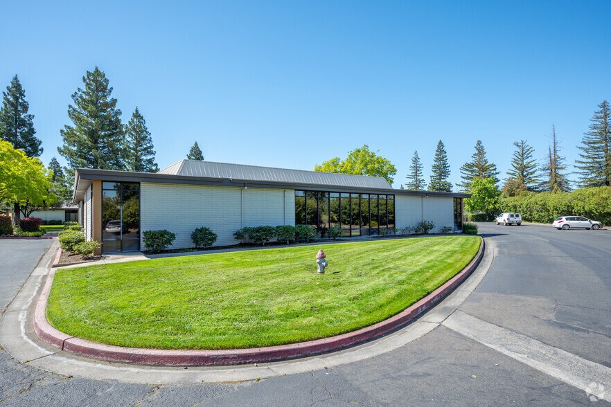 More Photos Of 1804 Tribute Rd, Sacramento Unknown For Lease