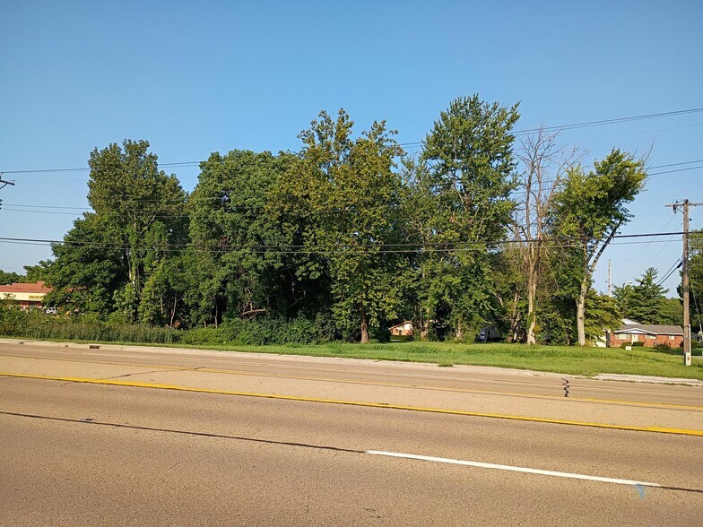 More Photos Of 5305 N Illinois, Fairview Heights Office For Lease