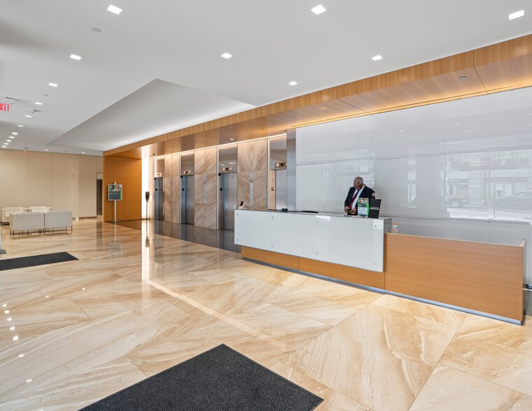 More Photos Of 1775 I St NW, Washington Coworking Space