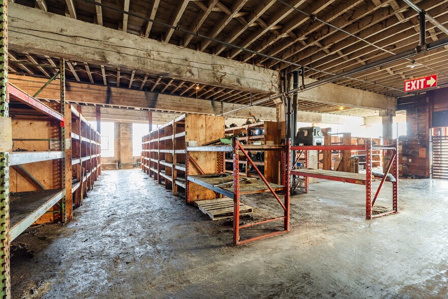 More Photos Of 1803-1831 NE Martin Luther King Jr Blvd, Portland Auto Repair For Sale