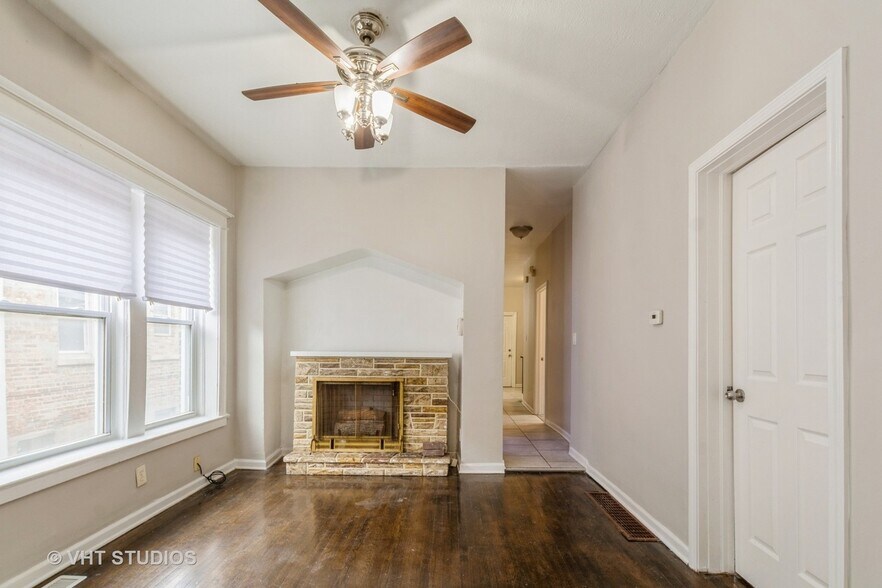 More Photos Of 6927 S Hermitage Ave, Chicago Apartments For Sale