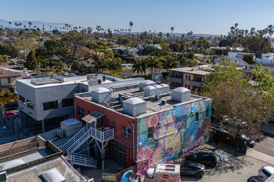 More Photos Of 513 Boccaccio Ave, Venice Office For Lease