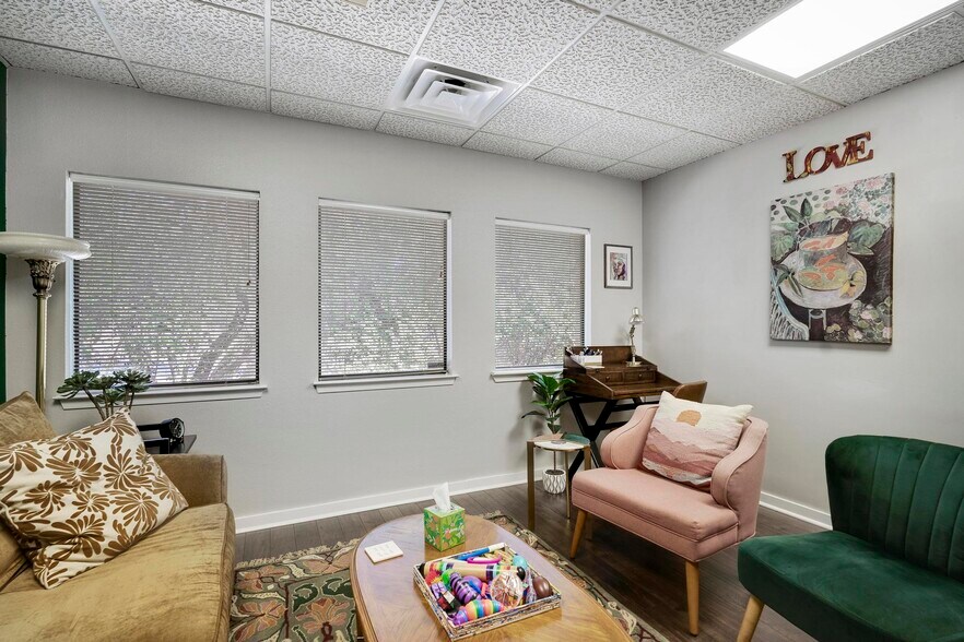 More Photos Of 11107 Wurzbach Rd, San Antonio Medical For Lease