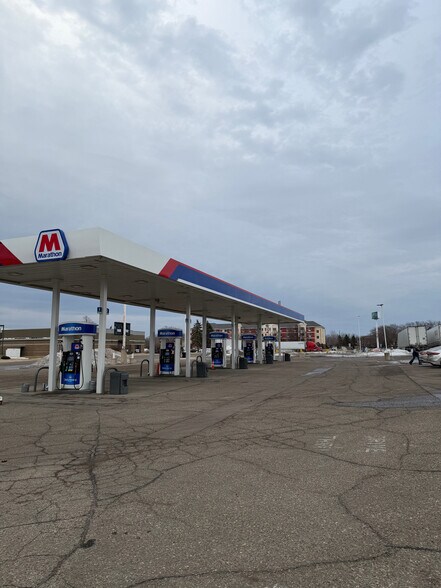 More Photos Of 4325 Clearwater Rd, Saint Cloud Fast Food For Lease