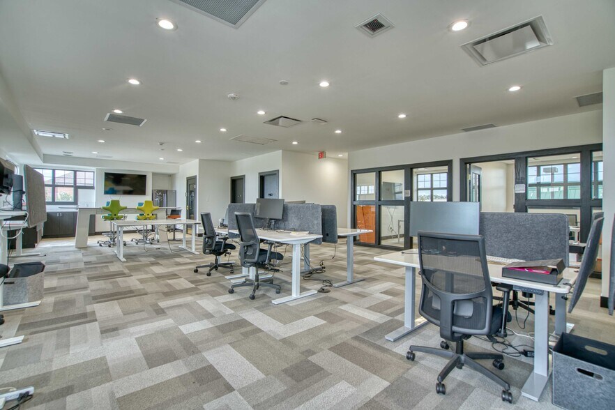 More Photos Of 980 W Dillon Rd, Louisville Office For Sale