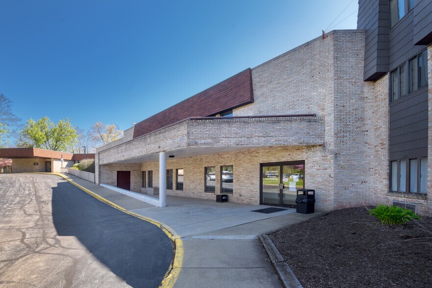 More Photos Of 1500 McKinley Ave, Niles Assisted Living For Sale