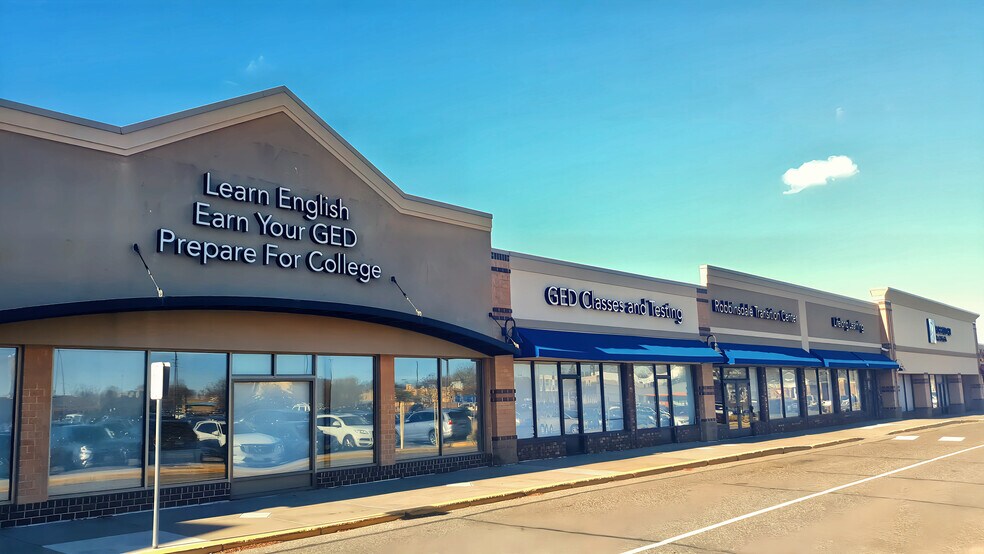 More Photos Of 99-145 Willow Bnd, Crystal Unknown For Lease