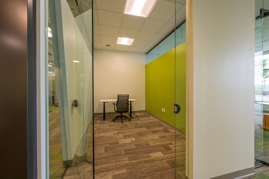 More Photos Of 409 Elm, Manchester Coworking Space