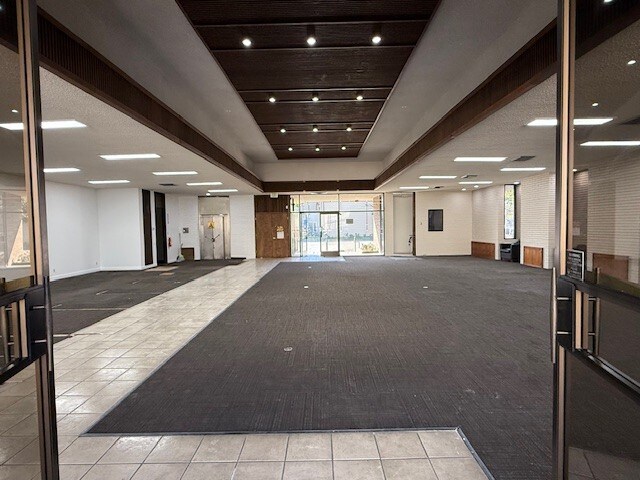 More Photos Of 1414 Webster St, Alameda Bank For Sale