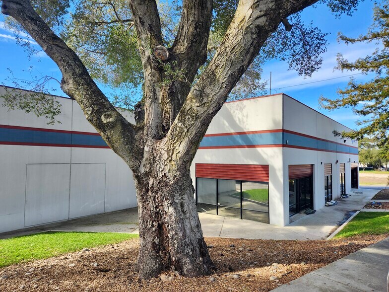 More Photos Of 3100 El Camino Real, Atascadero Industrial For Lease