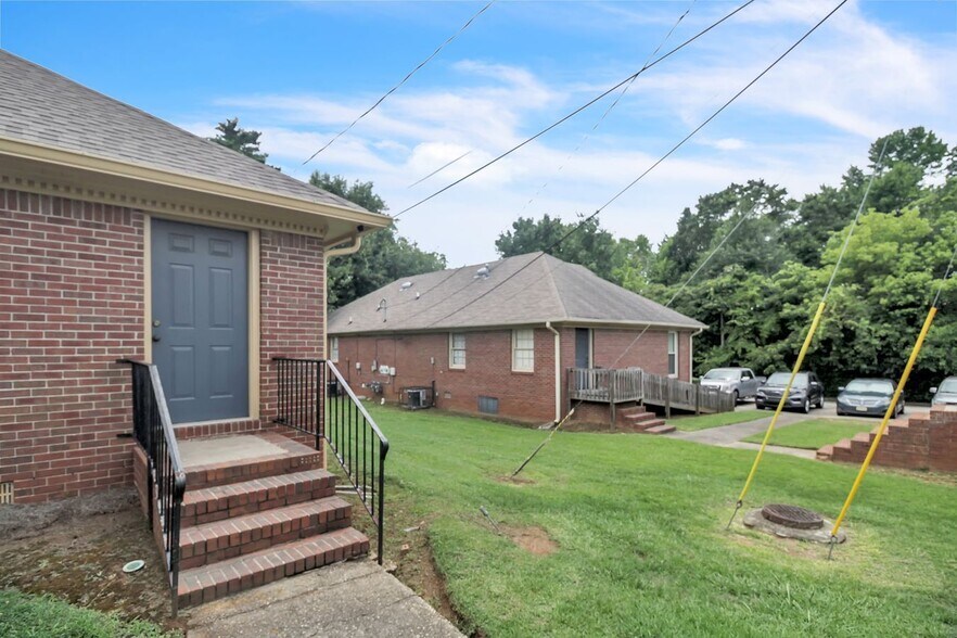 More Photos Of 1281-1283 Parker Rd SE, Conyers Office For Sale
