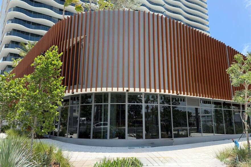 More Photos Of 900 N Ocean Blvd, Pompano Beach Apartments For Sale