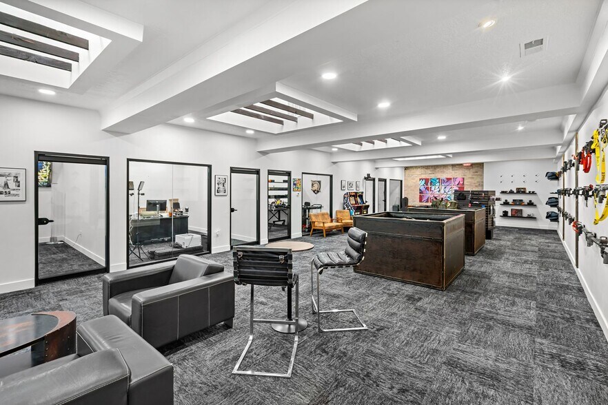 More Photos Of 2550 Washington Blvd, Ogden Office For Lease