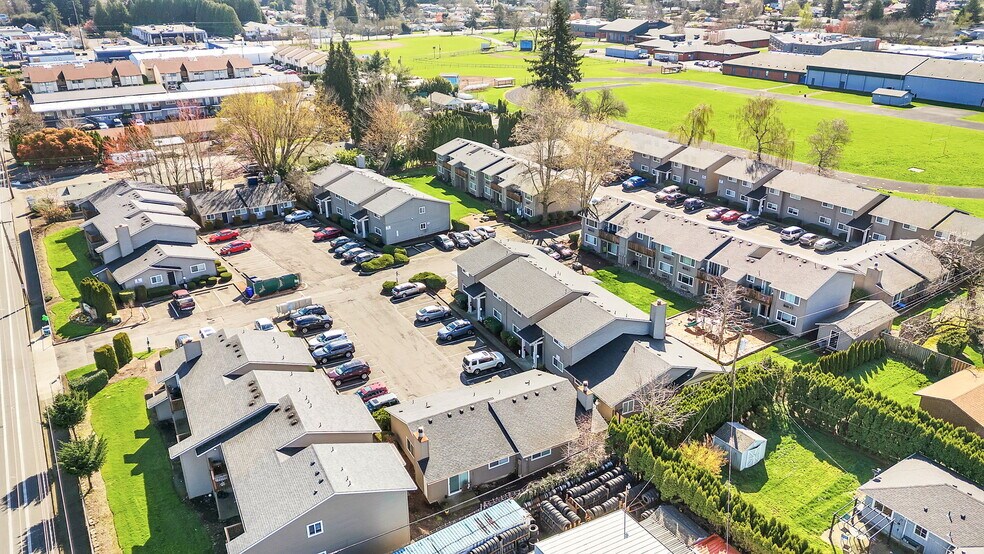 More Photos Of 17726 SE Division St, Portland Apartments For Sale
