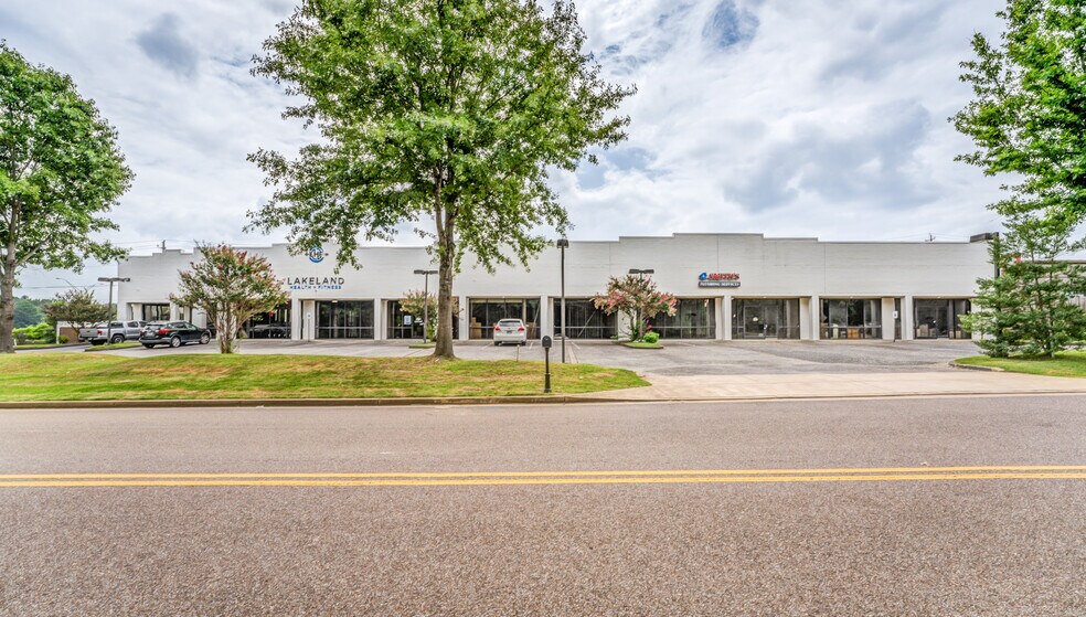 More Photos Of 9875 Huff N Puff Rd, Lakeland Freestanding For Lease